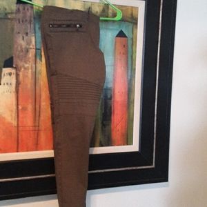 FOREVR 21 olive jeans.